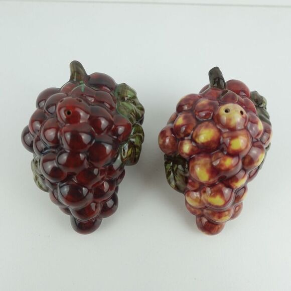 Grape Bunches Ceramic Salt & Pepper Shakers With Stoppers Vintage - Picture 10 of 14
